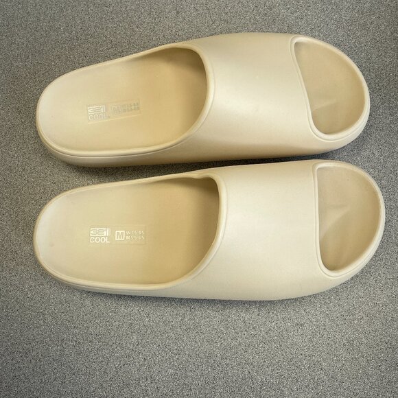 NEW 32 Degrees Women's M  7.5-8.5 Cushion Slide Sandals Cream EVA Ultra Soft - Picture 2 of 7